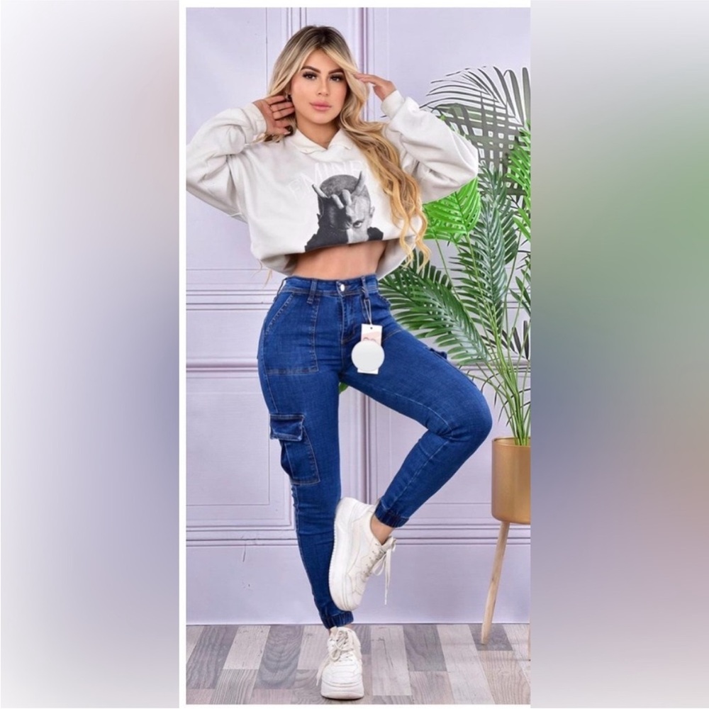 Stylish Blue Women's Jeans